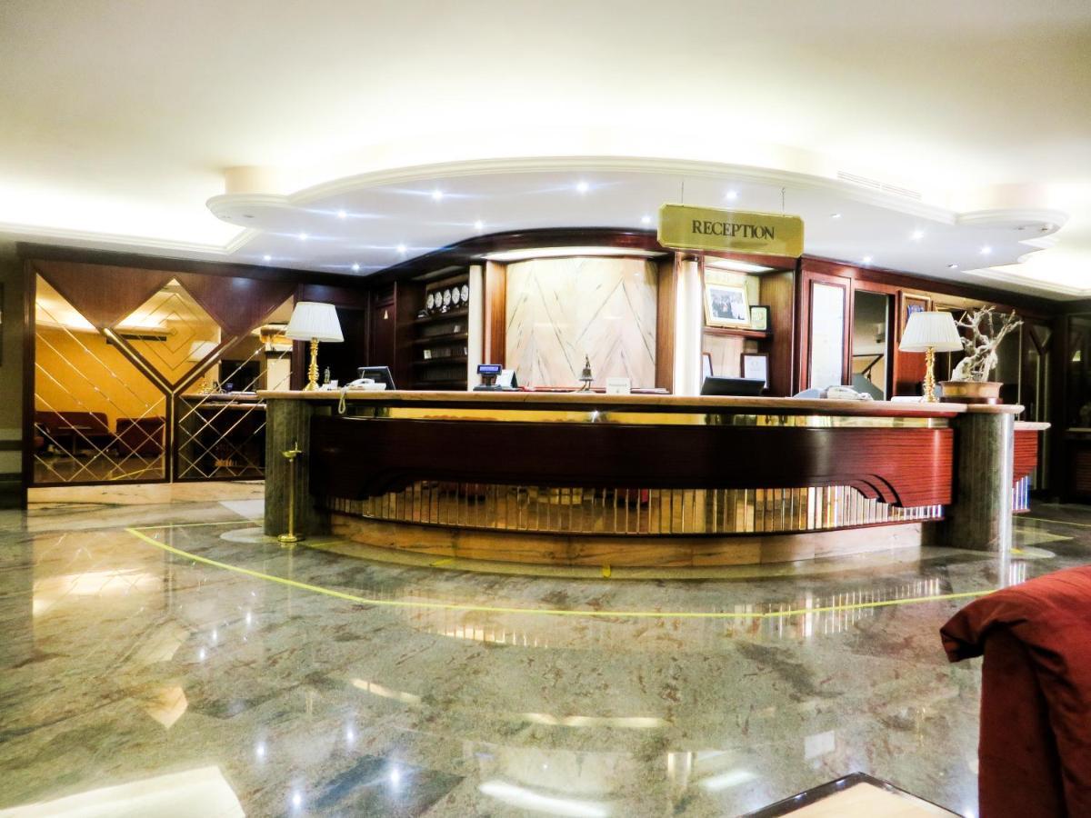 איסרניה Grand Hotel Europa מראה חיצוני תמונה