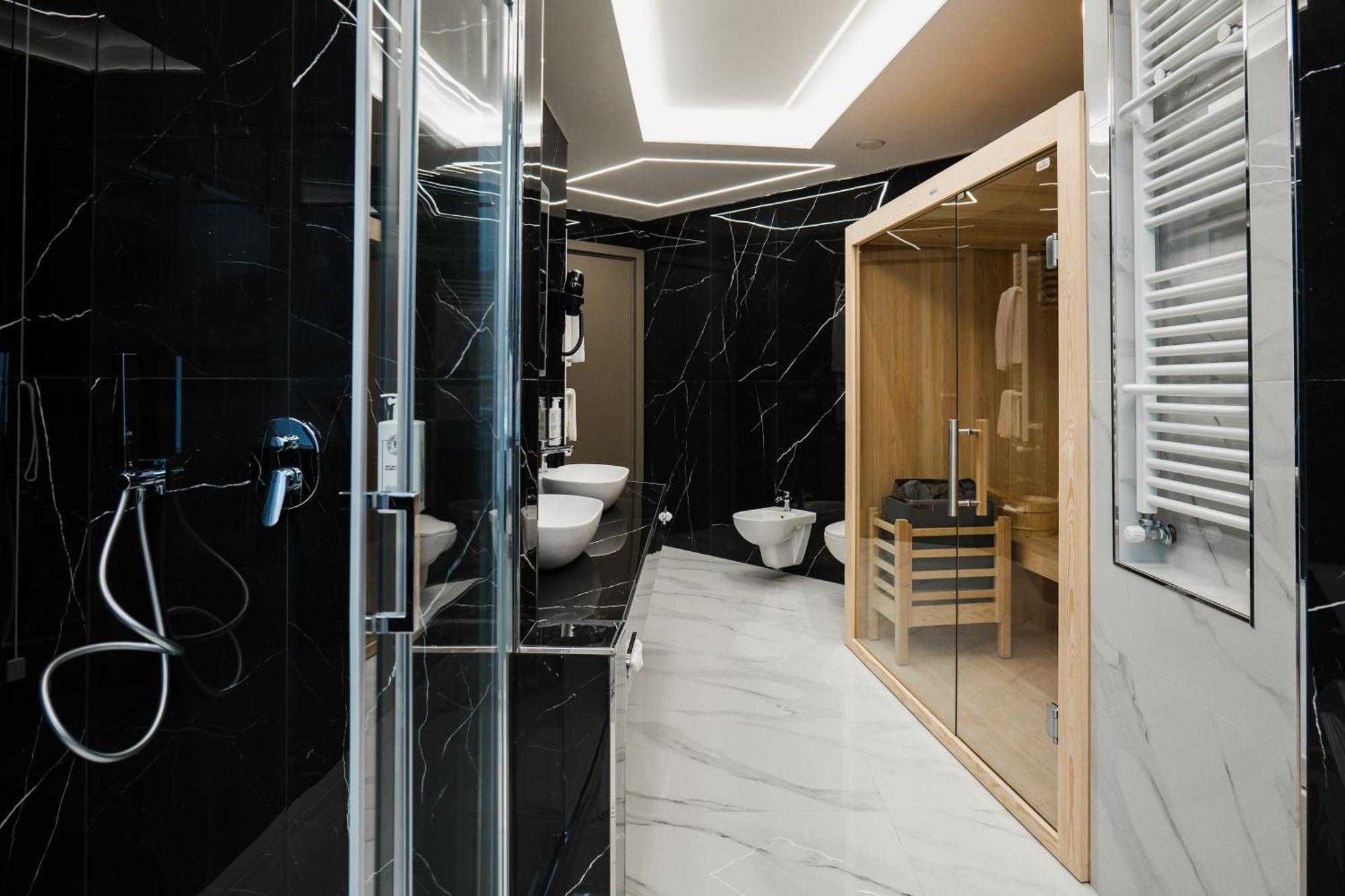 איסרניה Grand Hotel Europa מראה חיצוני תמונה