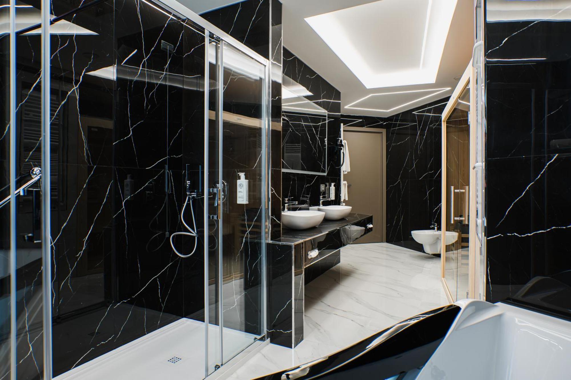 איסרניה Grand Hotel Europa מראה חיצוני תמונה