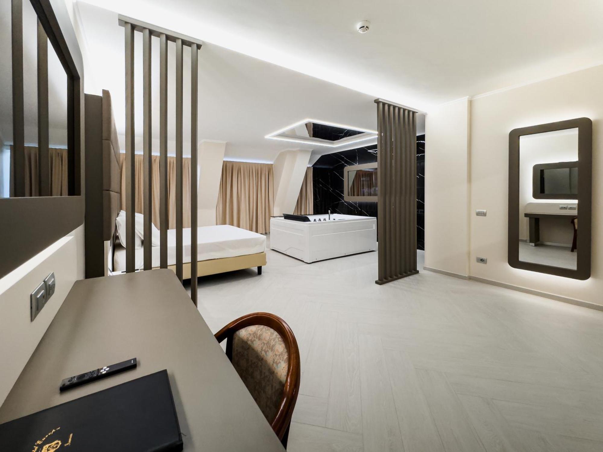 איסרניה Grand Hotel Europa מראה חיצוני תמונה
